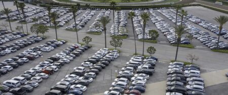 В чем риски попыток самостоятельной покупки автомобиля в США?